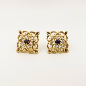 🍟SOLD🍟 Vintage Avon Women’s Gold Stud Earrings Garnet Victorian Style